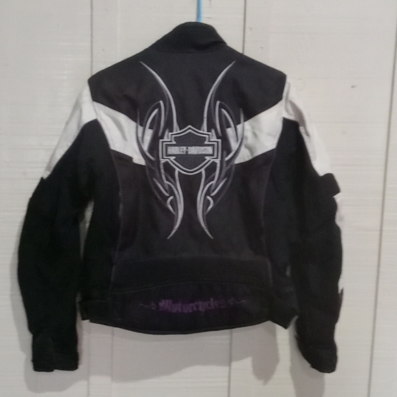 Ladies Harley  Davision riding jacket - Picture 2 of 2